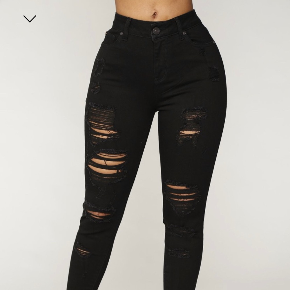 Black Fashion-Nova SkinnyJeans , Mid-Rise.
